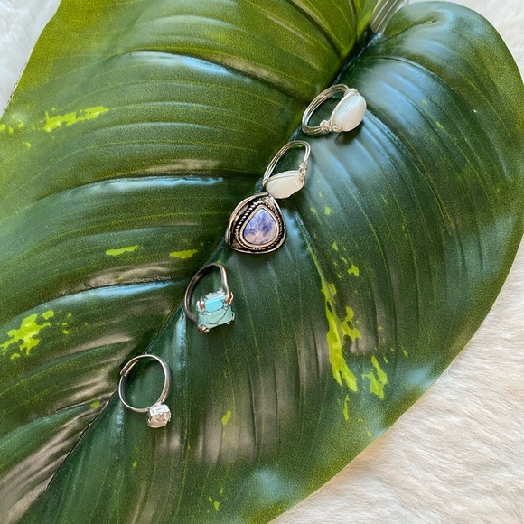 JEWELRY BUNDLE - Picture 3 of 9